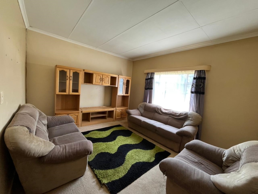 4 Bedroom Property for Sale in Frankfort Free State